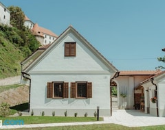 Tüm Ev/Apart Daire Apartment Little House (Ptuj, Slovenya)