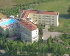 Kocaeli Üniversitesi Kartepe Park Hotel (Kartepe, Türkiye)