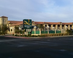 Hotel Quality Inn Near China Lake Naval Station - (Ridgecrest, Sjedinjene Američke Države)