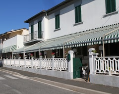Khách sạn Belsoggiorno (Livorno, Ý)