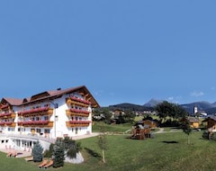 Otel Family Home Alpenhof (Mühlbach, İtalya)