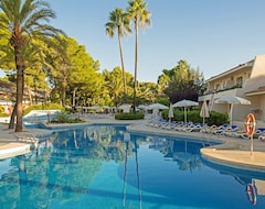 Hotel Iberostar Pinos Park (Font de Sa Cala, Spain)