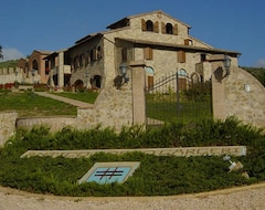 Casa rural Antico Borgo Carceri & Wellness (Bevagna, Italija)