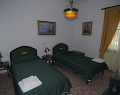 Căn hộ có phục vụ Castello Apartments (Fragokastelo, Hy Lạp)