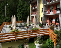 Khách sạn Hotel Le Cime (Val Màsino, Ý)