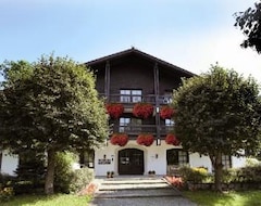 Lejlighedshotel Appartementhaus Uttenthaler (Bad Füssing, Tyskland)