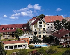Hotel des Glücks - Landhotel Fischl (St. Oswald, Austria)