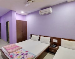Hotel AK (Morbi, Indija)