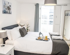 Hotel Base Serviced Apartments - The Docks (Liverpool, Reino Unido)