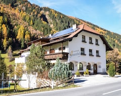 Hotel Sonnenhof (Feichten im Kaunertal, Austria)
