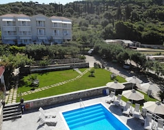 Otel Oskars Studios & Apartments (Lassi, Yunanistan)