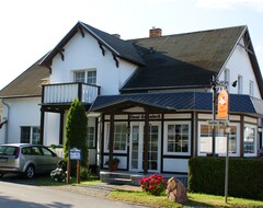 Khách sạn Haus Strandeck (Zingst, Đức)