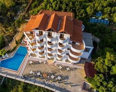 Paradise Lukova Hotel (Sarande, Albanija)