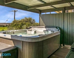 Casa/apartamento entero Gokus Shack Rural And Water Views With A Spa (Bass, Australia)