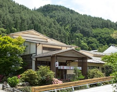 Otel Tazawa Onsen Fujiya (Aoki, Japonya)