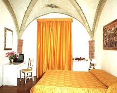 Hotel Residenza d'Epoca il Casato (Siena, Italy)