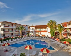 Athanasios Village Hotel (Polichrono, Greece)