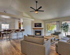 Koko talo/asunto New! Mesa Home W/ Fire Pit - Newly Remodeled (Mesa, Amerikan Yhdysvallat)