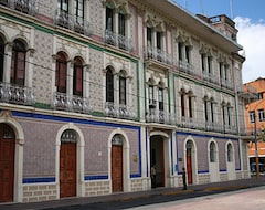 Hotel Ari's (Iquitos, Perú)