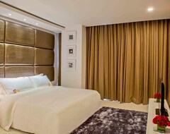 Otel Platinum One Suites (Colombo, Sirilanka)