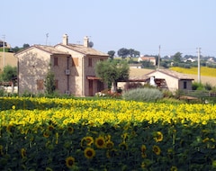Casa rural Cascina del Poeta (Recanati, Italia)