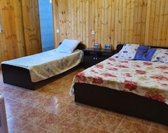 Pansiyon Guesthouse Kurortnaya 46 (Gagra, Gürcistan)