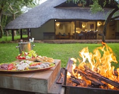 Khách sạn Lokuthula Lodges (Victoria Falls, Zimbabwe)