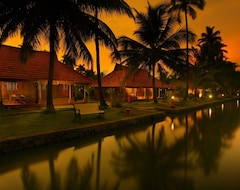 Hotel Kondai Lip Backwater Heritage Resort (Alappuzha, India)