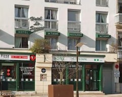 Hotel Hôtel Le Square (Aurillac, France)