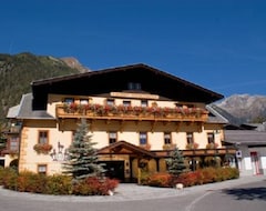 Khách sạn Drei Gemsen (Mallnitz, Áo)