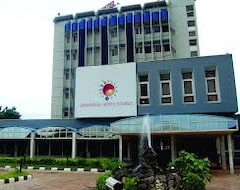 Khách sạn Universal (Enugu, Nigeria)