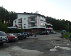 Otel Kuker (Razlog, Bulgaristan)