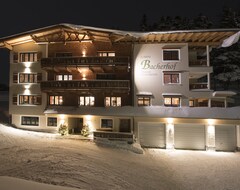 Hotel Garni Bacherhof (St. Anton am Arlberg, Österreich)