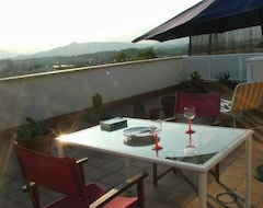 Tüm Ev/Apart Daire Sunny Apartment In Girona With Roof Garden And Car Park & Pyreneese View (Gerona, İspanya)