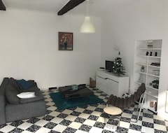 Entire House / Apartment 2 Steps From The Jardins De La Fontaine For 4 Or 6 People (Nîmes, France)