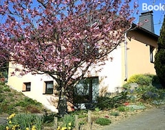 Toàn bộ căn nhà/căn hộ Gorgeous Holiday Home Amidst Hills In Olsdorf (Olsdorf, Đức)
