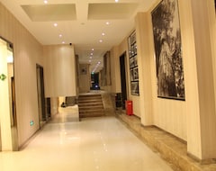 Hotel Jiangsu Beverly Hills Villiage Ltd (Nanjing, China)