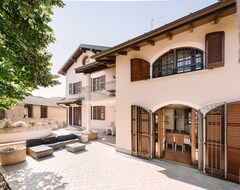 Toàn bộ căn nhà/căn hộ Villa Rosalia (Olgiate Comasco, Ý)