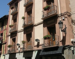 Hotel la Paz (Jaca, Spain)