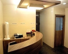 Sukh Hotel (Bombay, Hindistan)