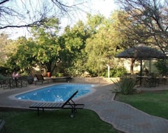 Hotel Moni (Windhoek, Namibia)