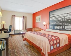 Hotel Super 8 by Wyndham Canton (Canton, USA)