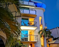 Khách sạn Hotel Blue Star Cancun (Cancun, Mexico)