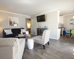 Casa/apartamento entero Its Here! 2nd New & Totally Renovated Bottom Unit. Highly Furnished! (San Diego, EE. UU.)