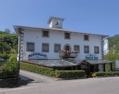 Hotel Valle Verde (Pievepelago, Italy)