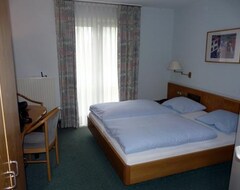 Hotel Landgasthof Adler (Künzelsau, Alemania)