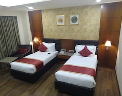 Hotel Centre Side (Vijayawada, India)
