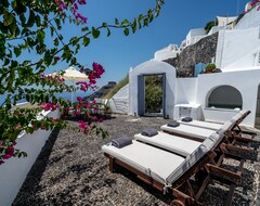 Hotel Lithies Traditional Homes (Firostefani, Greece)