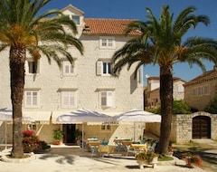 Khách sạn Concordia (Trogir, Croatia)