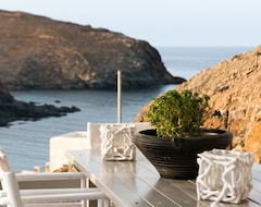 Aparthotel Sea Rock & Sky Private Residence (Kalafatis, Grecia)